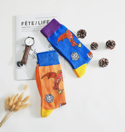 2 Pairs of Dungeons and Dragons DND Crew Socks Blue and Orange US Size 8 - 12 (EU 41-45)